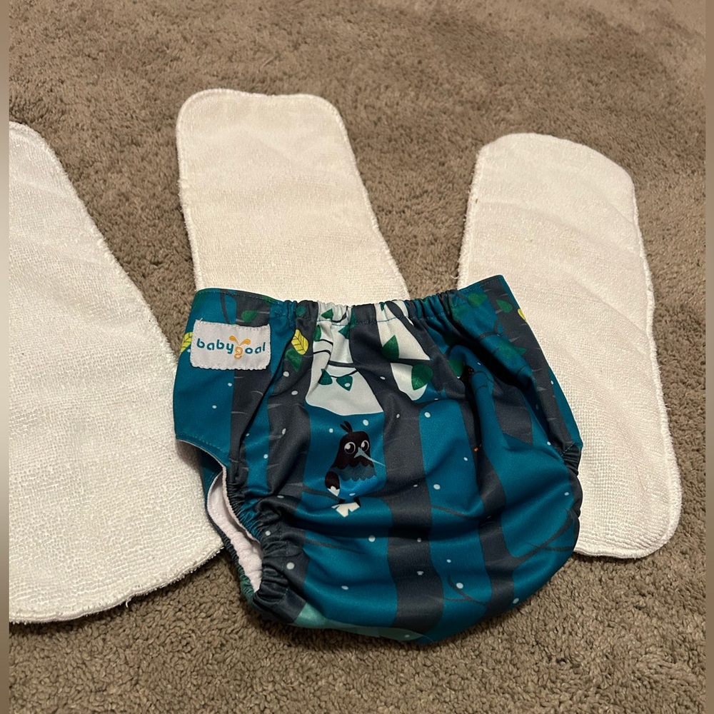 Pocket Cloth diaper cover with 3 inserts - Picture 6 of 6